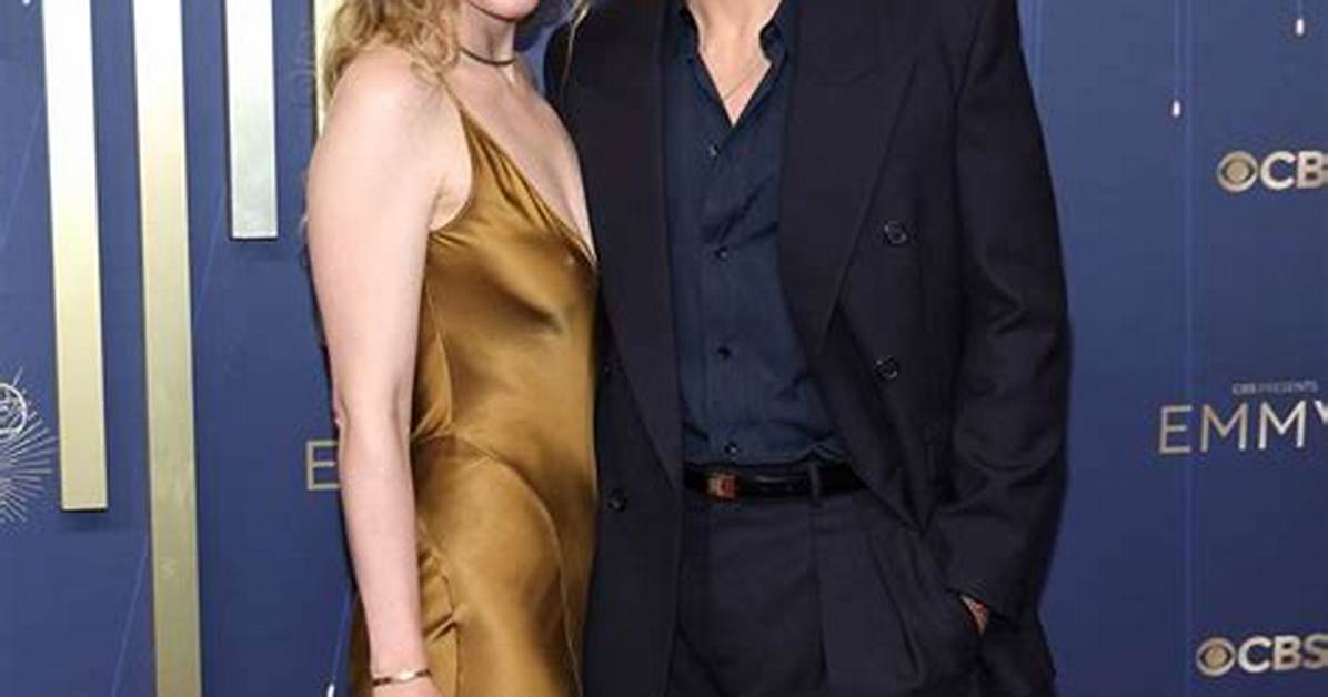 Charlie Hunnam Morgana Mcnelis