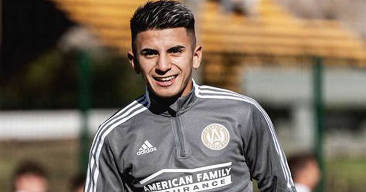 Chavita Almada Net Worth Income Salary