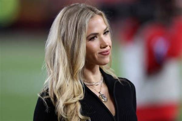 Chiefs Owner Daughter Age