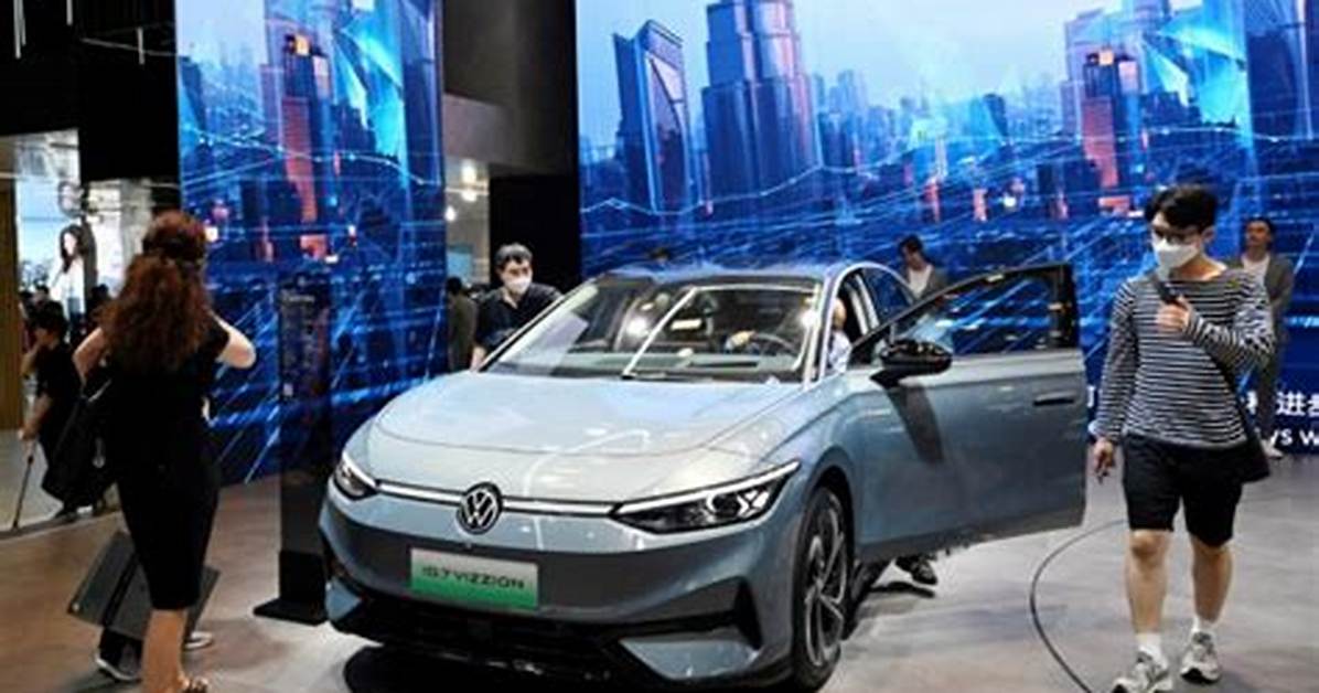 China S Ev Execs Bullish on Western Pressure at Beijing Car