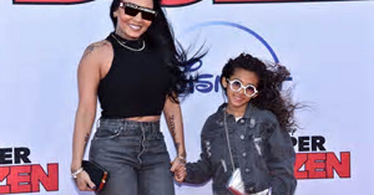 Chris Brown S Baby Mama S Age a Peek into the Star S Personal