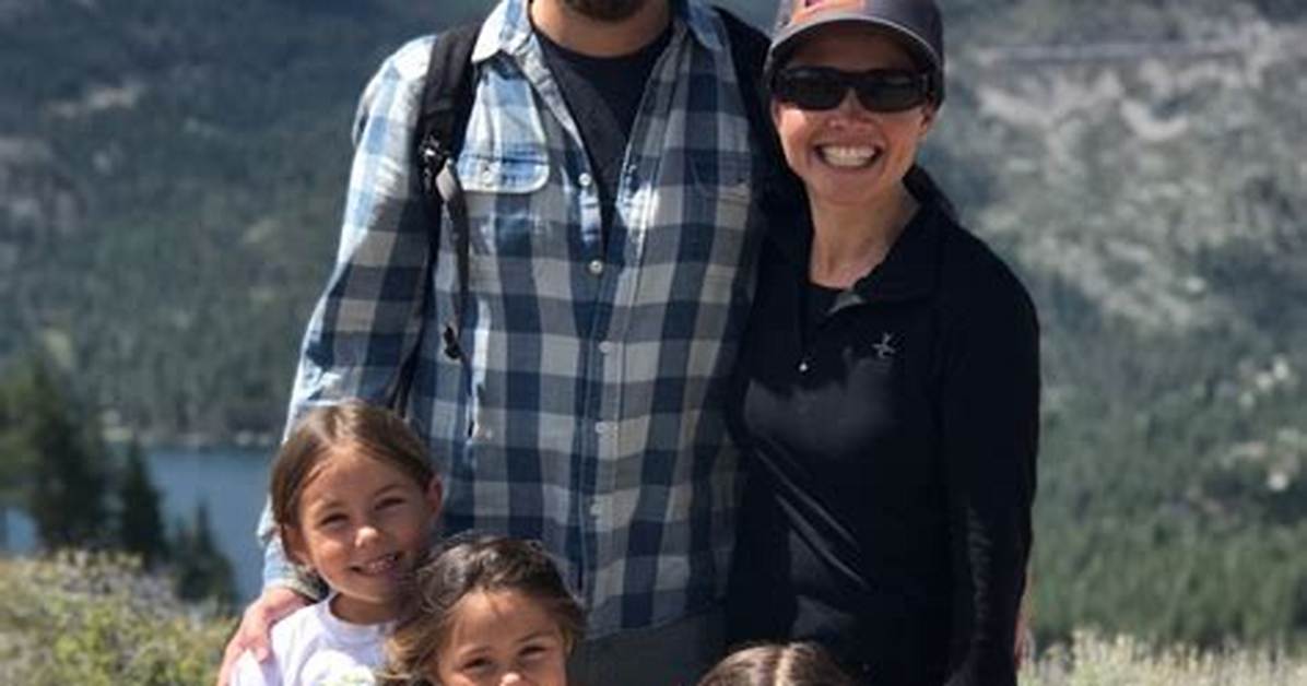 Chris Sacca: Wife, Net Worth, Tattoos, Smoking & Body Facts