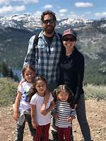 Chris Sacca: Wife, Net Worth, Tattoos, Smoking & Body Facts