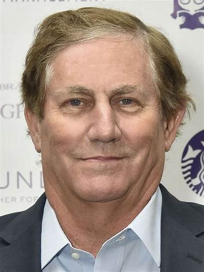 Chris Whipple Height, Weight, Net Worth, Age, Birthday, Wikipedia, Who, Nationality, Biography