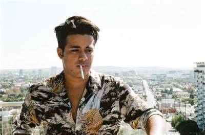 Christian Navarro: Dating, Net Worth, Tattoos, Smoking & Body Facts