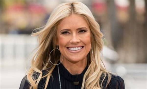 Christina Anstead Wiki, Bio, Age, Height, Ant Anstead, Divorce, Tarek El Moussa, Hgtv and Net Worth.