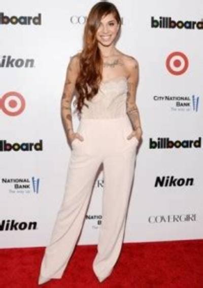 Christina Perri Height, Weight, Measurements, Bra Size, Shoe Size