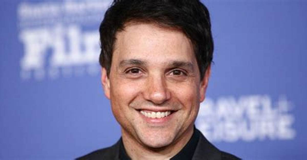 Christopher Macchio Height, Weight, Net Worth, Age, Birthday, Wikipedia, Who, Instagram, Biography