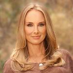 Chynna Phillips Bio, Wiki, Age, Husband, Songs, Movies, Christian, and Net Worth.