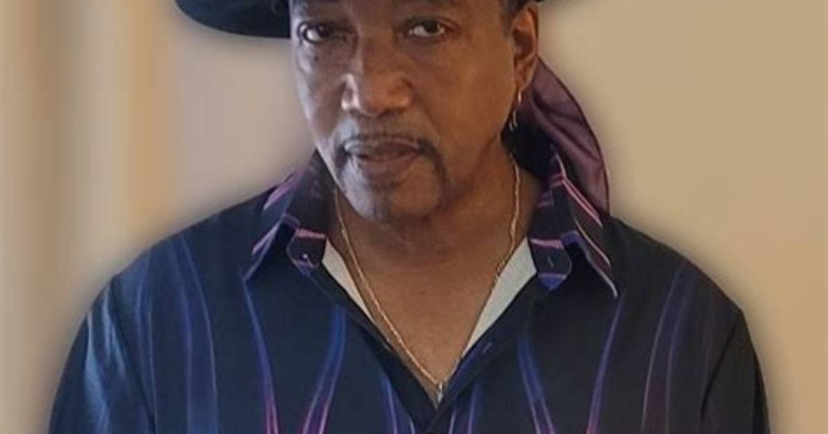 Curt Jones Tg