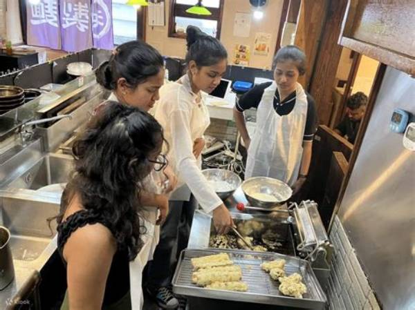 Custom Udon: Elevating Your Noodle Experience with Personalized Creations