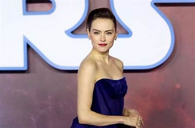 Daisy Head Height, Weight, Net Worth, Age, Birthday, Wikipedia, Who, Nationality, Biography