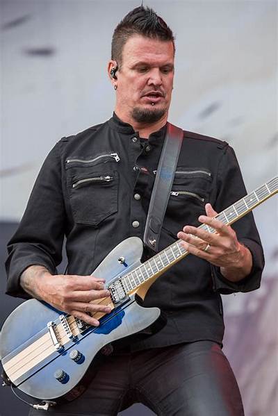 Dan Donegan Net Worth