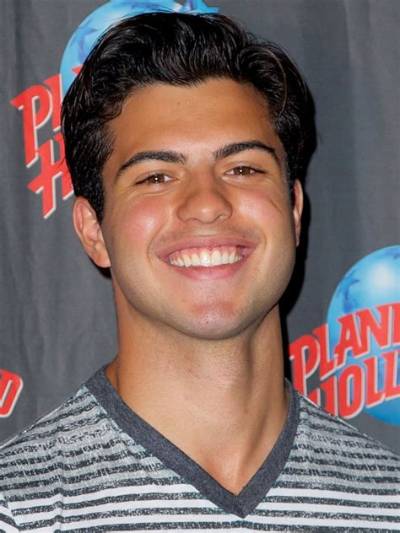 David Castro Net Worth, Bio, Early Life, Education, Career, Filming, Endorsements, Awards, Relationship Status, Scandal, Body Measurements, Social Media,