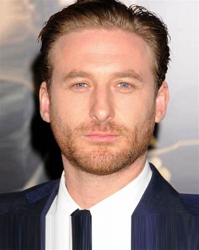 Dean O’gorman Biography, Age, Wife, Movies and Tv Shows, Instagram, Twitter, Facebook, Aidan Turner, News