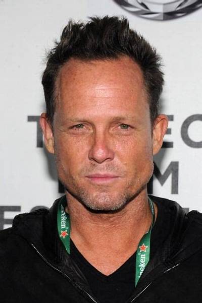 Dean Winters Net Worth – How Much Is Winters Worth?