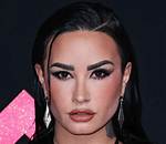 Demi Lovato Height, Weight, Net Worth, Age, Birthday, Wikipedia, Who, Nationality, Biography