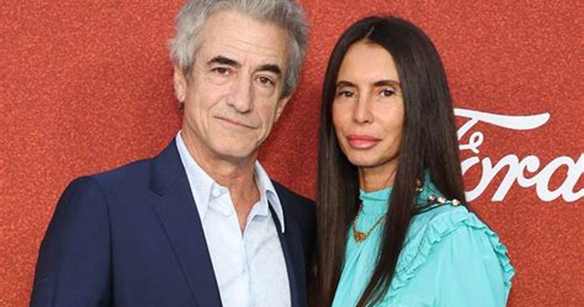 Dermot Mulroney and Wife