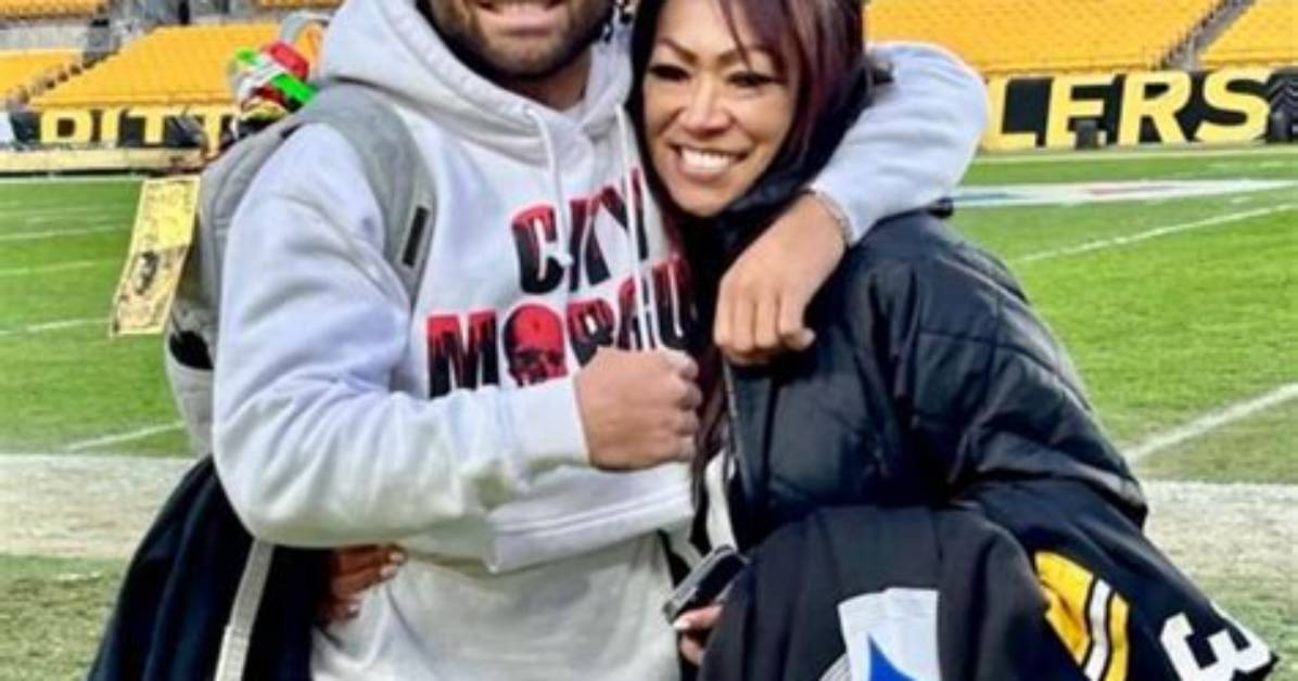Derrick and Salaneta Warren Who Are