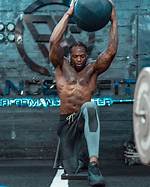 Derrick Henry's Stature: Weight and Height Revealed