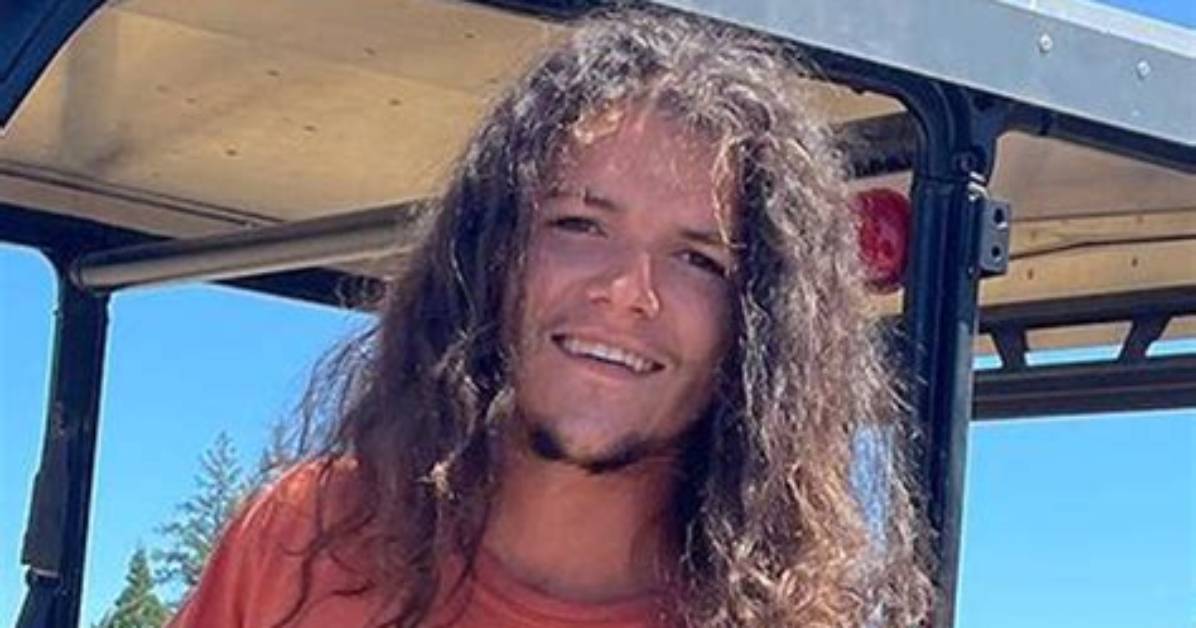 Discover the Extraordinary Life of Sam Roloff: from Dwarfism to Inspiration
