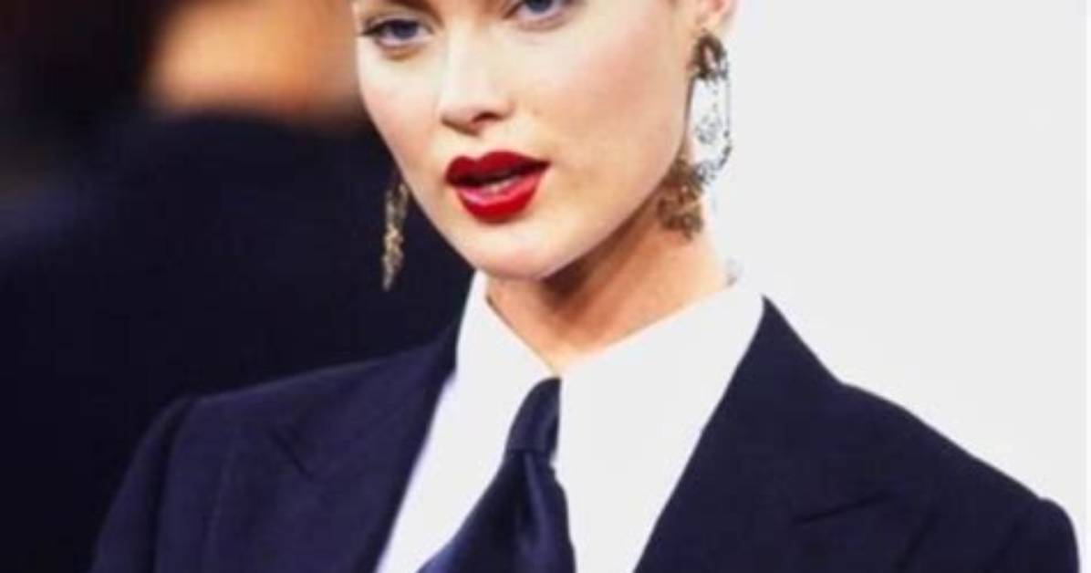 Discovering the Enigmatic World of Shalom Harlow