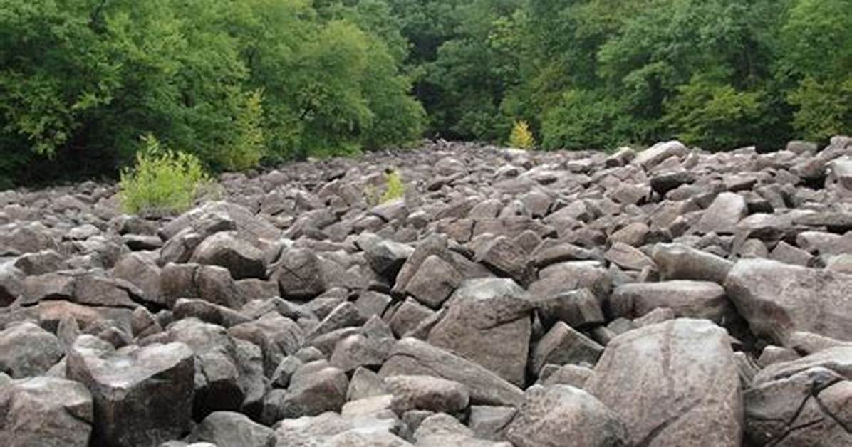 Discovering the Wonders of Ringing Rocks County Park