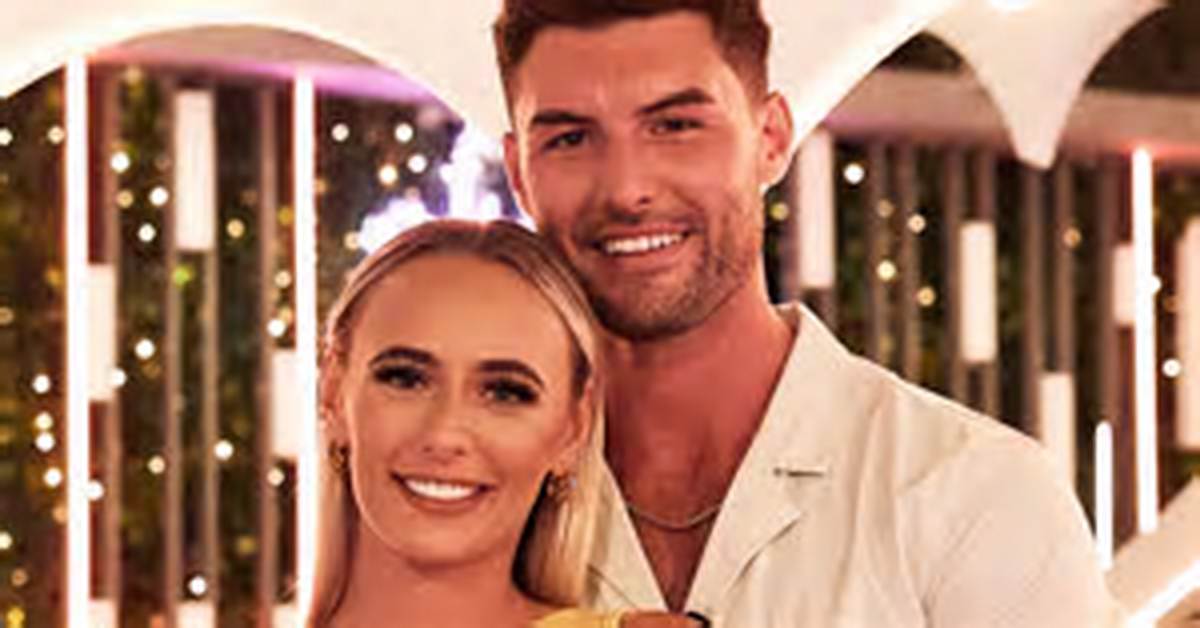 Do Millie and Liam Live Together?