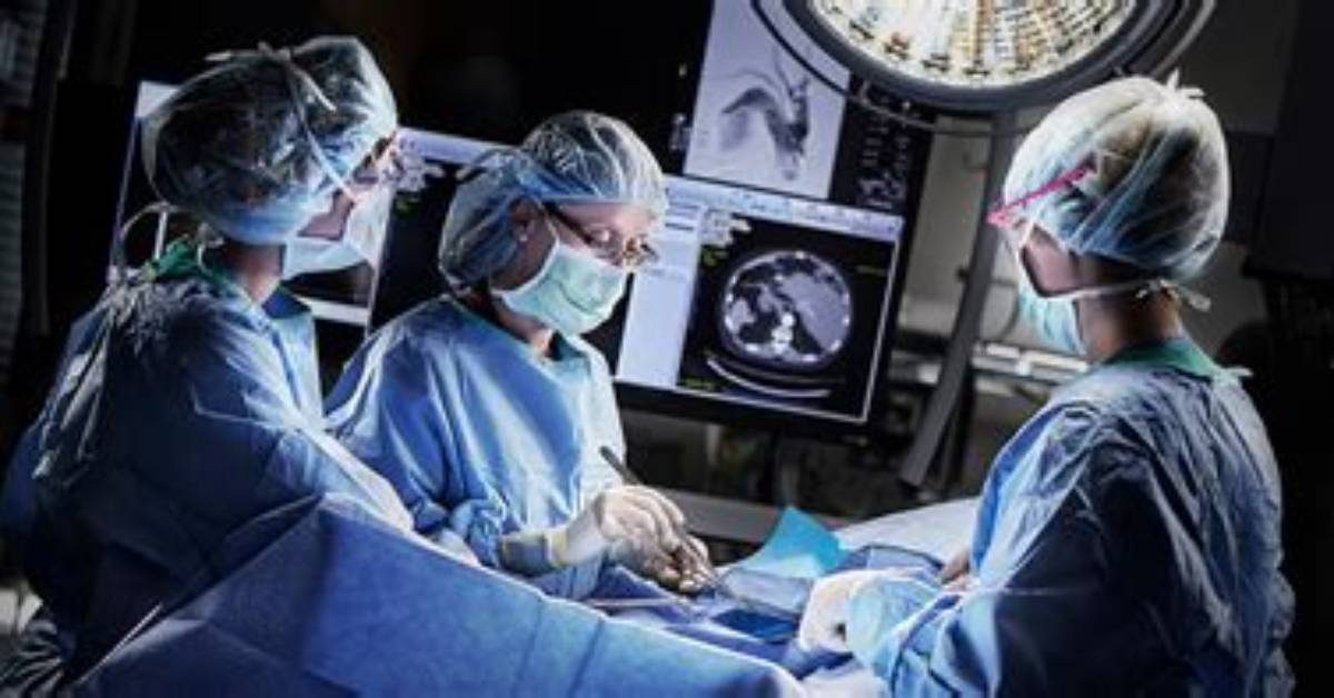 Do Oncologists Perform Surgery?