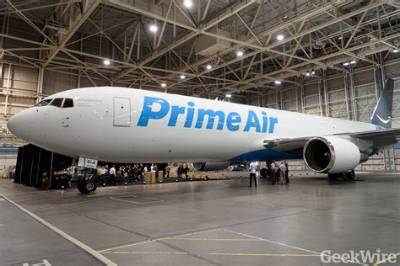 Does Amazon Have Its Own Planes?