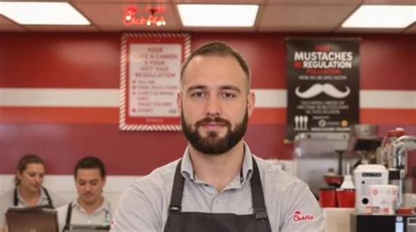 Does Chick Fil a Allow Facial Hair?