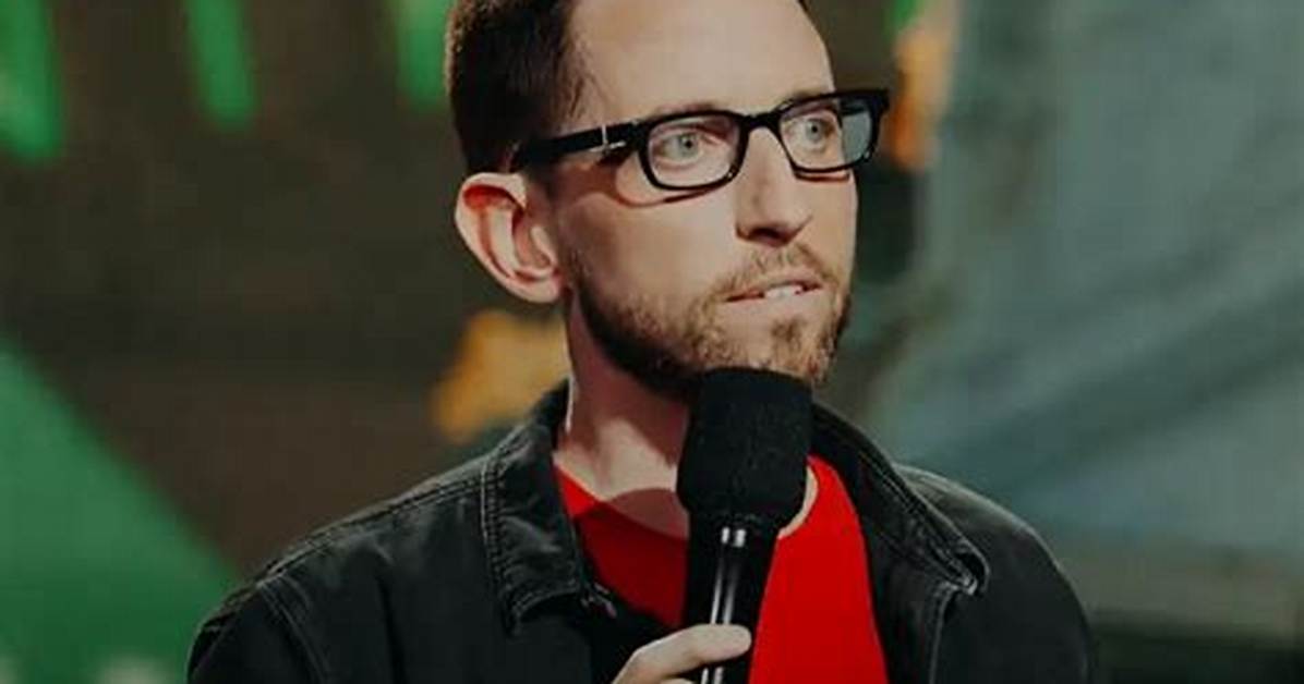 Does Comedian Neal Brennan Have a Wife or A