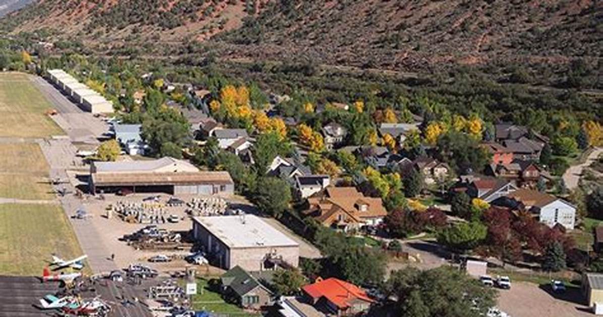 Does Glenwood Springs Have an Airport?