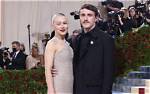 Does Phoebe Bridgers Have a Sister? the Truth Revealed