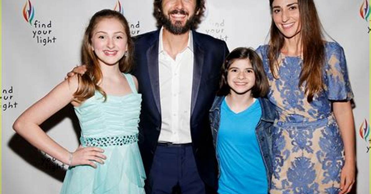 Does Sara Bareilles Have Kids: Her Family and Children