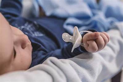 Does the Pacifier Help with Gas?