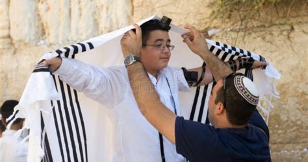 Does the Torah Say Why the Tallit Should Be Worn?
