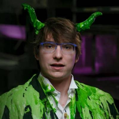Does Twitch Streamer Charlie Slimecicle Has a Girlfriend? Here Is More About the Streamer