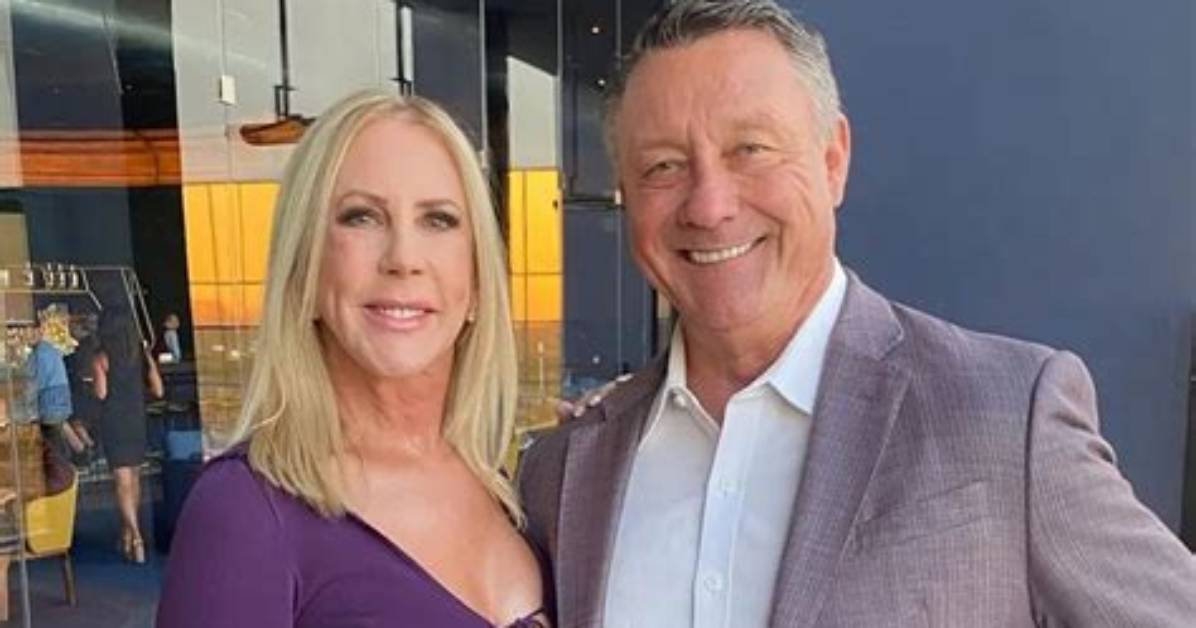 Does Vicki Come Back?