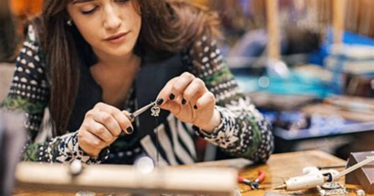 Earn Big with Handmade Crafts On