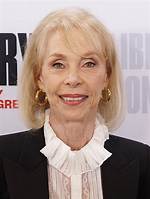 Elaine Joyce Age