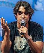 Eman Esfandi Wikipedia and Age: How Old Is the Actor? Family and Net Worth
