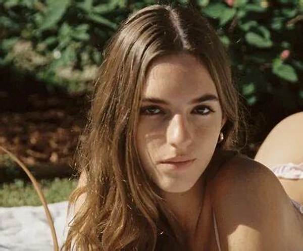 Emily Feld: a Rising Star in the Fashion Industry