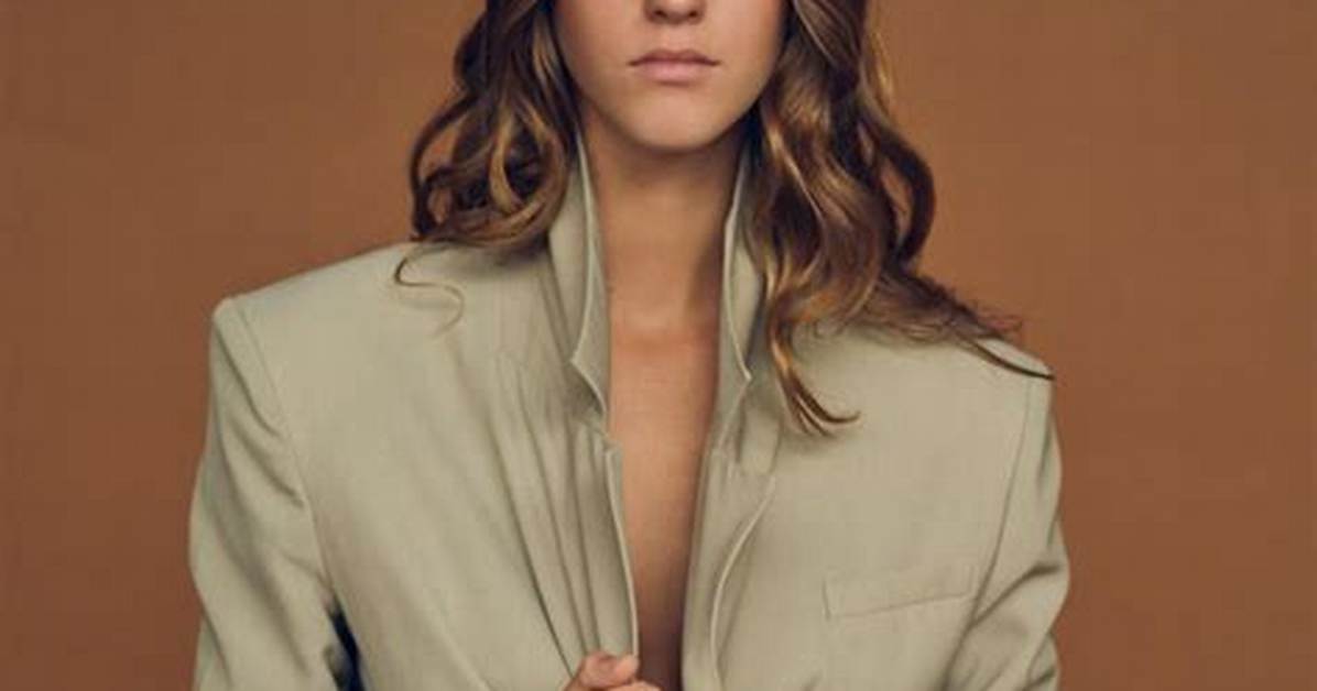 Emily Feld Model: a Rising Star in the Fashion World