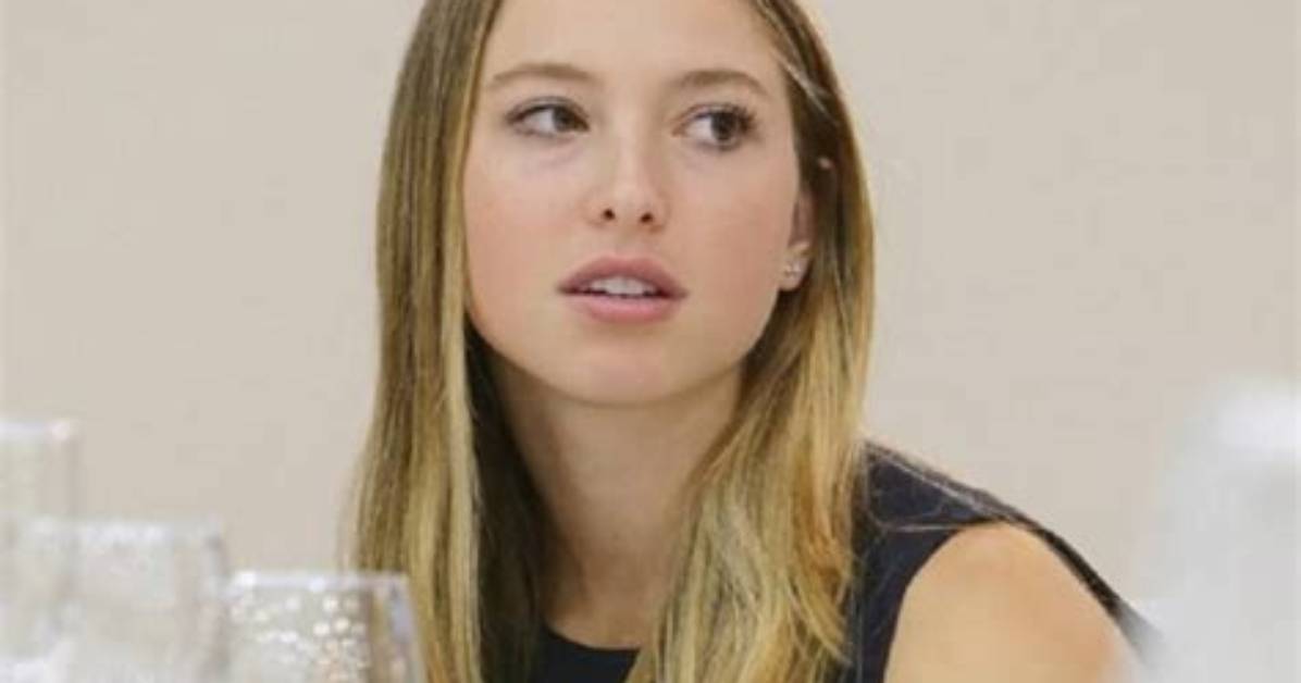 Erin Siena Jobs Biography Net Worth Relationship Facts About Steve