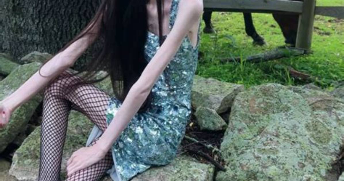 Eugenia Cooney Height