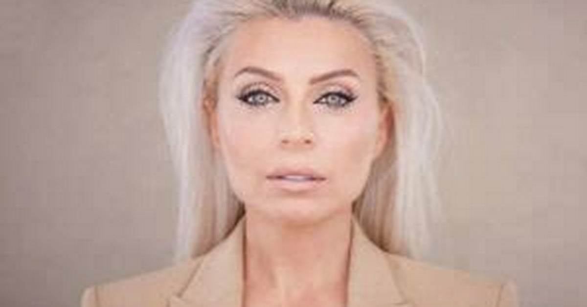 Evy Pompouras Height, Weight, Net Worth, Age, Birthday, Wikipedia, Who, Nationality, Biography