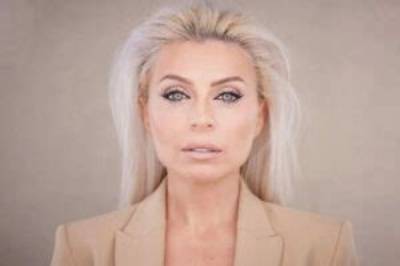 Evy Pompouras Height, Weight, Net Worth, Age, Birthday, Wikipedia, Who, Nationality, Biography