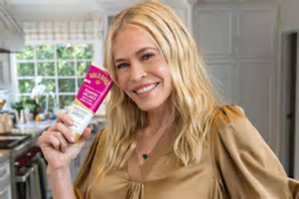 Exclusive Unveiling: Chelsea Handler's Daring Nude Photo Exposure