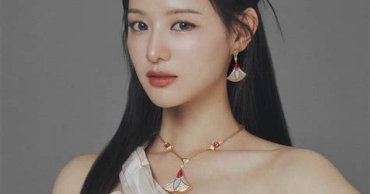 Explore the Journey of Kim Jiwon's Upbringing and Family
